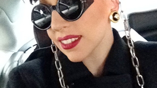 Lady Gaga s-a despartit de iubit!