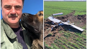 Cine este pilotul care a murit în tragedia aviatică din Prahova. Avea peste 16.000 de ore de zbor și a fost aripa dreaptă a "Iacărilor Acrobați"