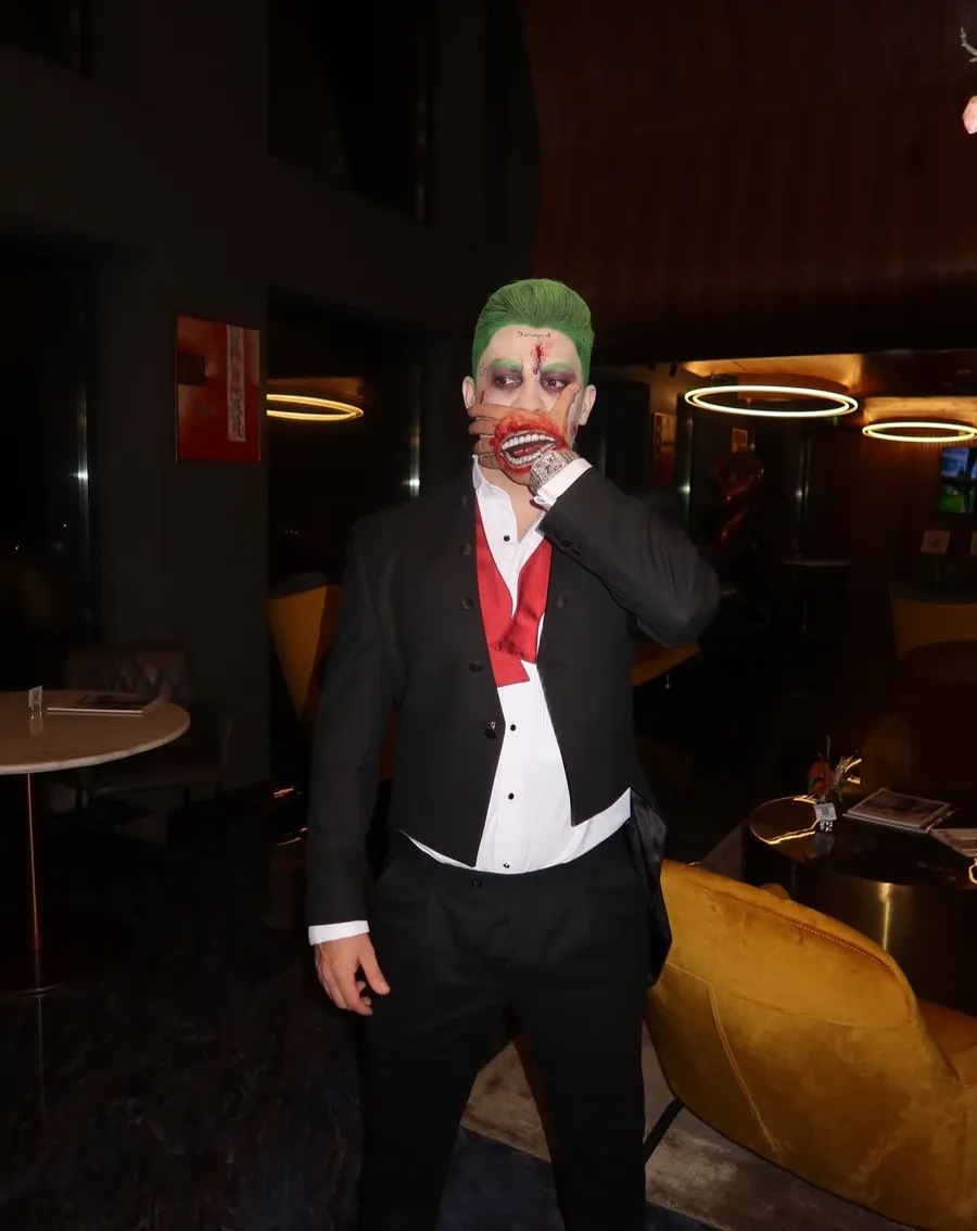 Bogdan de la Ploiești s-a costumat în Joker de Halloween. sursă - social media