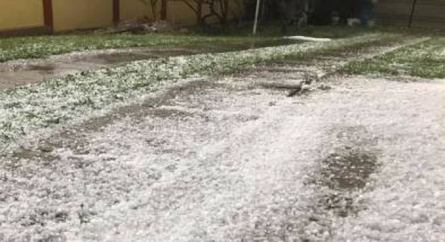 Localităţi din Gorj, acoperite de un strat de gheaţă de 10 cm! Imagini incredibile