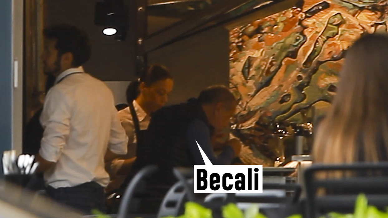 Gigi Becali l-a sfidat pe Papa Francisc