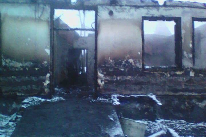 Acest bătrân din Suceava şi-a găsit sfârşitul în chinuri cumplite! Trăia în condiţii mizerabile, voluntarii i-au schimbat viaţa în bine, dar tragedia a lovit!