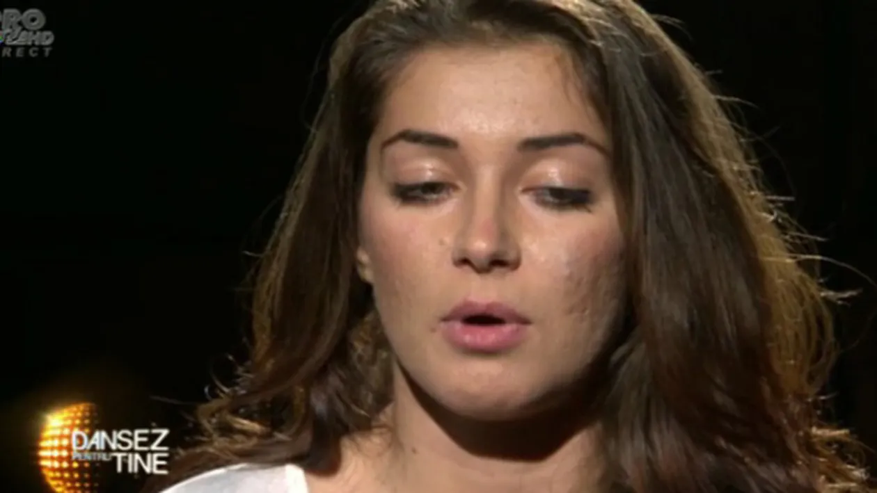 A scapat de acnee, dar acum are probleme cu celulita! Cum arata Elena de la Mandinga! Vestimentatia nu o ajuta absolut deloc