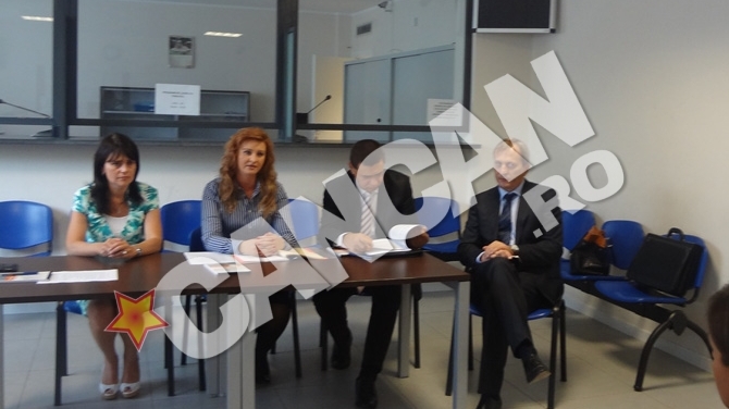 Mama Alexandrei Dinu s-a recasatorit. Fosta soacra a lui Adi Mutu a schimbat culoarea parului, locul de munca si sotul!
