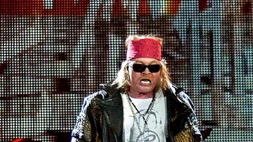 Axl Rose si-a facut piciorul praf dupa un weekend de betie la Moscova