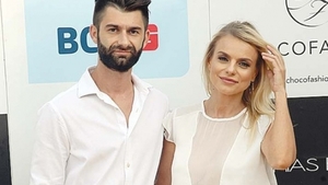 Mesajul postat de Jojo! Este despre fetița ei, Zora: ”Să bată pumnul...”