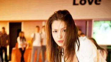 Drama fara margini in trupa Loredanei! Cea mai buna dansatoare a artistei se zbate intre viata si moarte!