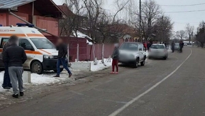 Intoxicați cu monoxid de carbon. Un bărbat a murit, iar o femeie este inconștientă