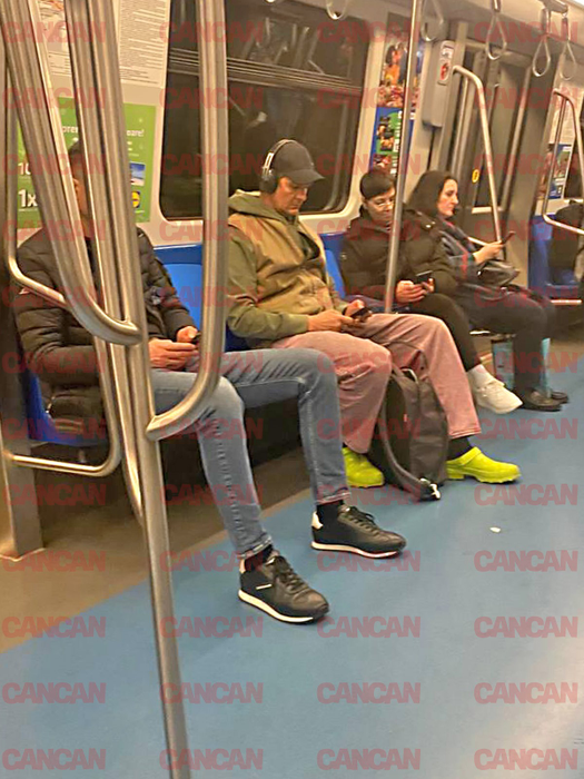 Cum a fost surprins Tudor Chirilă în metrou? Oamenii și-au dat coate când l-au văzut