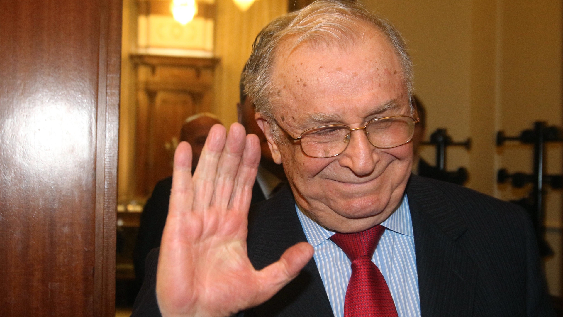 Cardiologul Mircea Cinteză, despre operaţia pentru pericardită, afecţiunea de care suferă Ion Iliescu