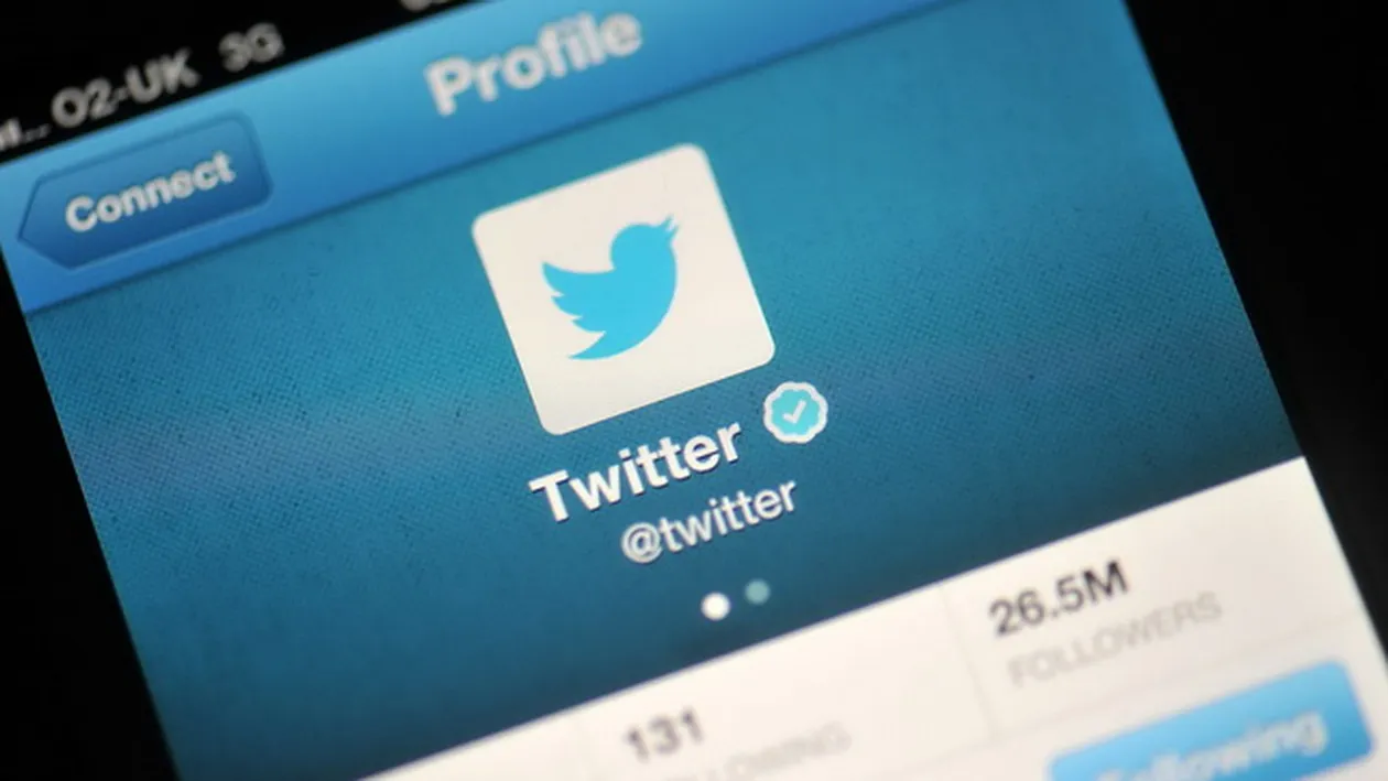 O cantareata CELEBRA, judecata pentru mesajele scrise pe TWITTER! Pe cine a jignit prin textele publicate online