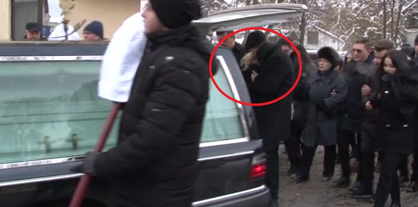 Mama lui Gabi Rîpan și-a condus fiica pe ultimul drum! O striga cu ultimele puteri: „Păpușa lui mama”