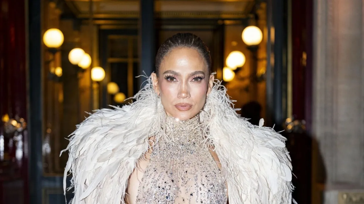 Jennifer Lopez i-a transmis un mesaj Anastasiei Soare după surpriza de la Paris. Cum a sărbătorit-o antreprenoarea română pe artistă