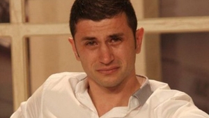 Celebrul ”Blocnotes”, CLAUDIU RĂDUCANU, loveşte din nou! E fabulos cu ce texte a vrut să ”agaţe”!