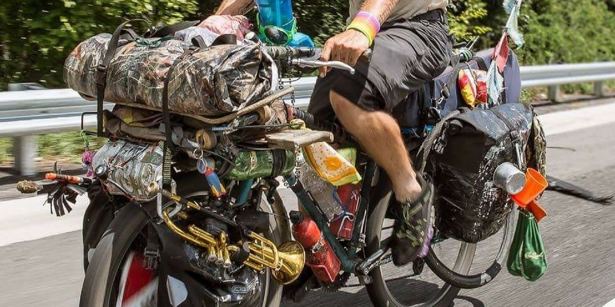 Neamțul Fritz a pedalat 1.500 de kilometri în căutarea iubitei românce