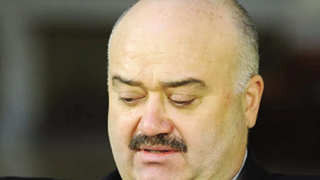 Regele asfaltului isi va recupera dupa trei ani datoria de la Catalin Voicu. Obligat sa dea peste 258.000 de euro lui Casuneanu