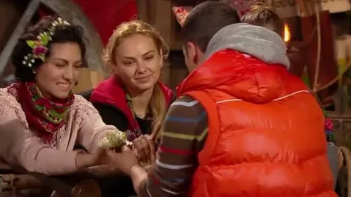 Nebunie TOTALA! Doinita Oancea a fost ceruta in casatorie la Ferma Vedetelor! Ce raspuns i-a dat lui Augustin Viziru