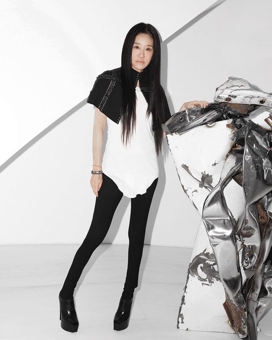 Imagini de senzație! Creatoarea de modă Vera Wang arată la 70 de ani, mai bine ca o adolescentă de 20. FOTO