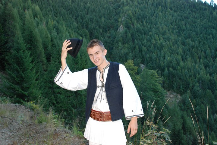 Un cunoscut interpret de muzică populară a avut parte de surpriza vieții sale: ”Am amuțit când l-am văzut”
