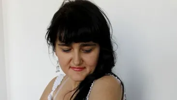 A dat-o in judecata pe sefa de la Madrigal si a castigat! Angajata Corului National care sustine ca a fost batuta de directoare a obtinut prima victorie in instanta!