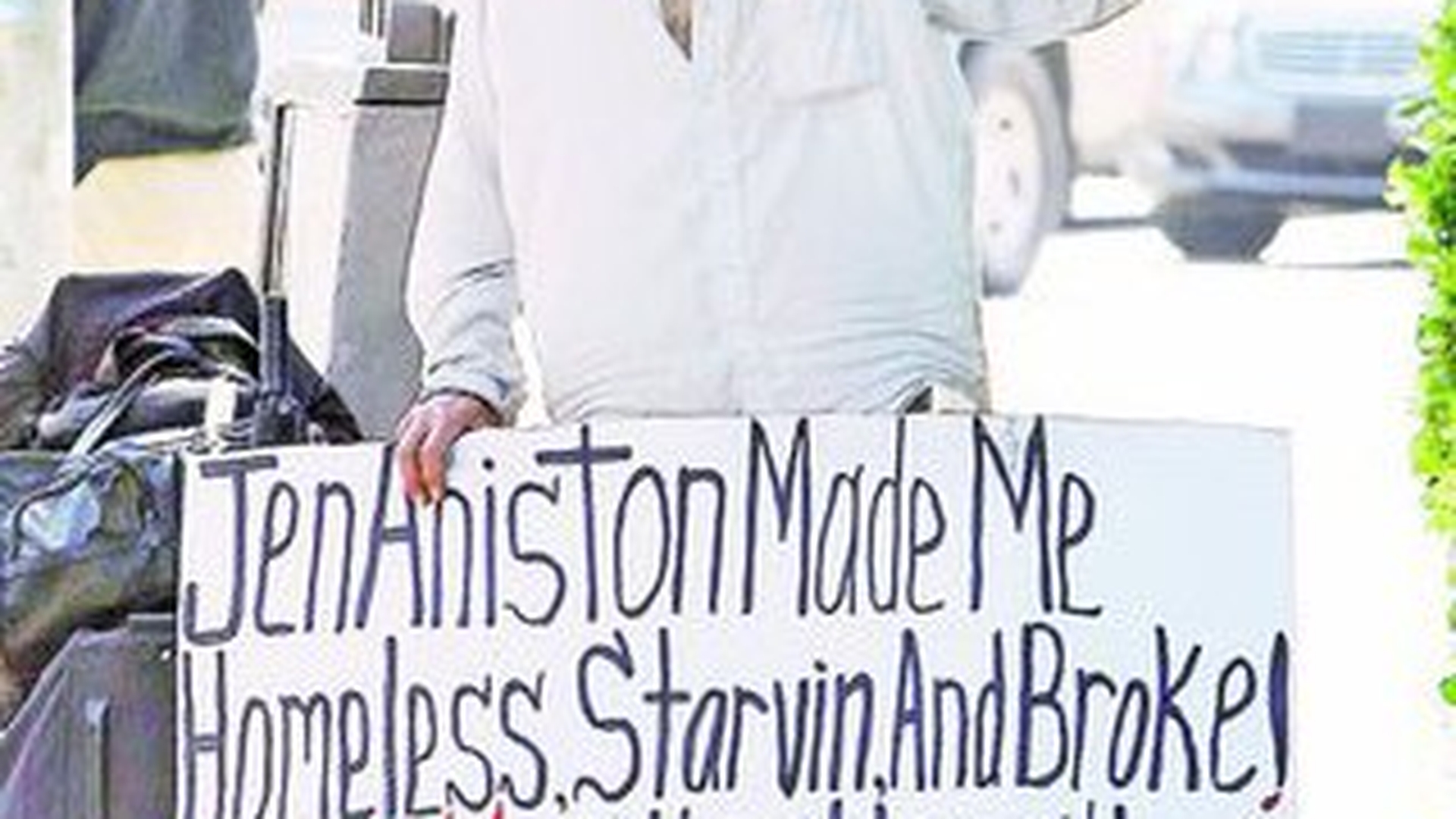 Un om al strazii acuza: "Jennifer Aniston m-a lasat pe drumuri"