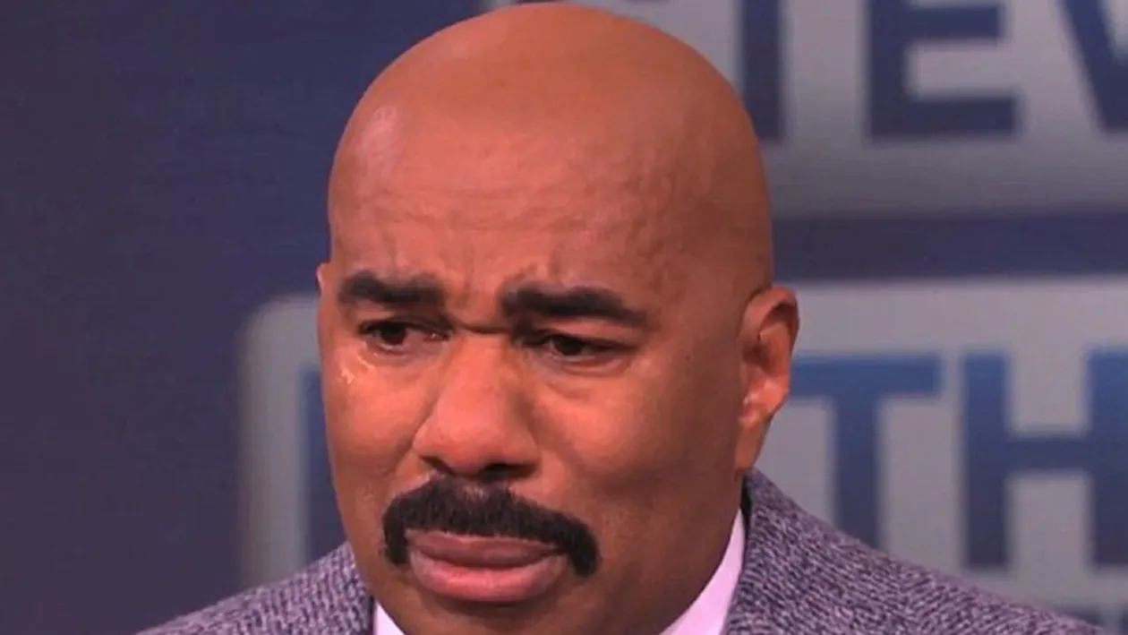 Clipul cu Steve Harvey plângând în hohote datorită unui invitat supriză a ajuns viral! Vezi ce l-a impresionat pe comedian!