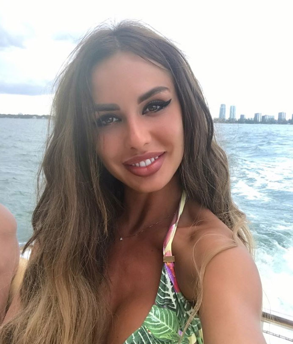 Ioana, una dintre româncele care a plecat cu Maluma din Face Club Bucharest