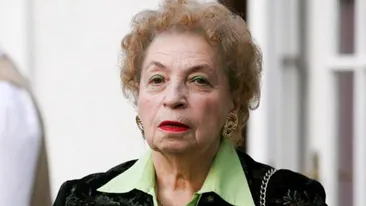 Nostalgiile Paulei Iacob: „N-as fi ajuns cine sunt azi fara Nicu Ceausescu.” Imagini de colectie din tineretea celebrei avocate