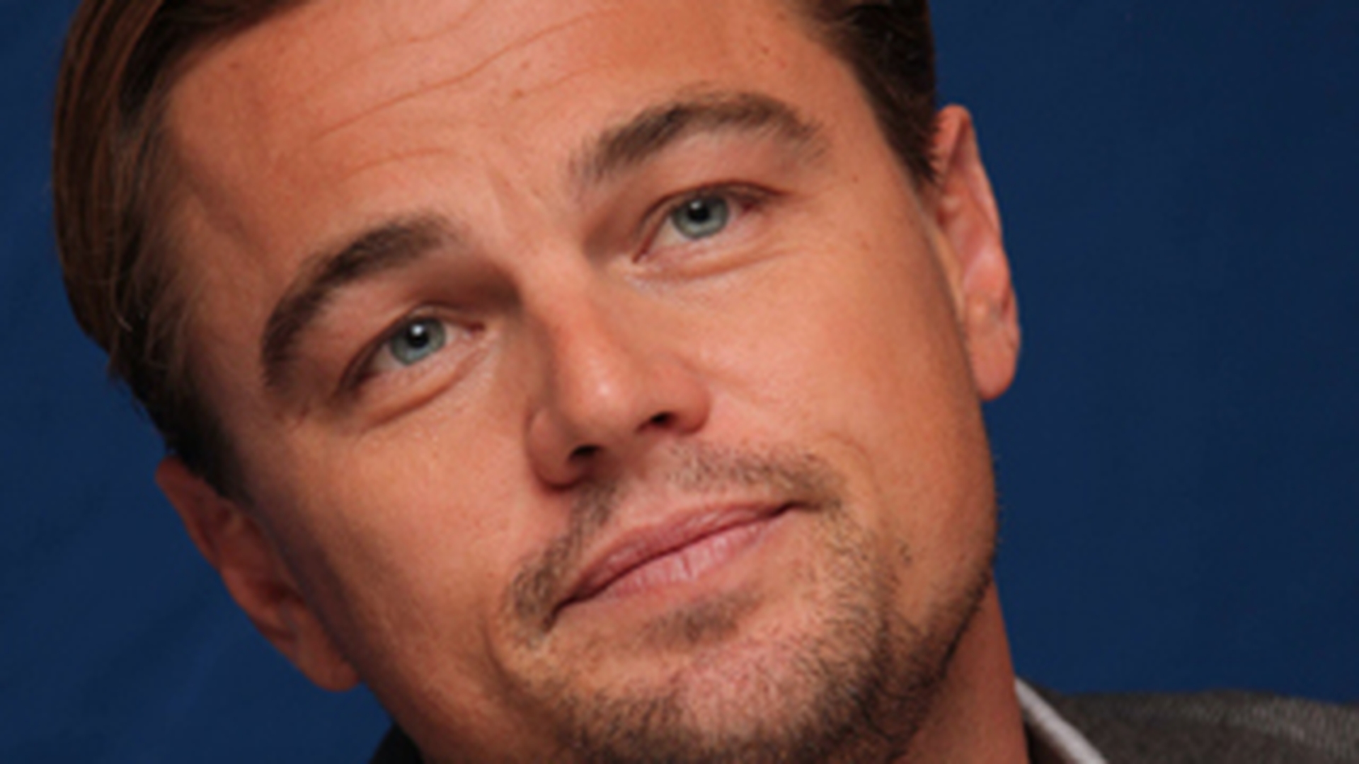 Din culisele super petrecerii lui DiCaprio: actorul a primit cadou 1,3 milioane $ si a cinstit oaspetii cu sampanie de 50.000 $ sticla
