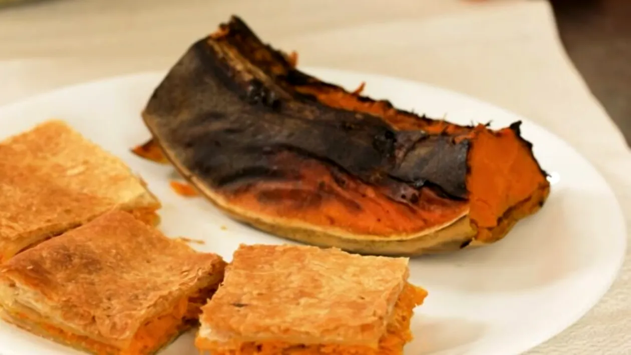 Plăcintă de post cu dovleac și piper, după rețeta Maicii Melania de la Mănăstirea Dintr-un Lemn