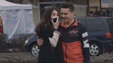 Selly a demonstrat că este numărul 1! I-a făcut iubitei o surpriză ca în filme, de Ziua Îndrăgostiților: „Îmi tremură picioarele”