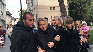 Momente sfâşietoare la căpătâiul lui Ilie Balaci! Fiica cea mare, Lorena, a avut nevoie de ajutor