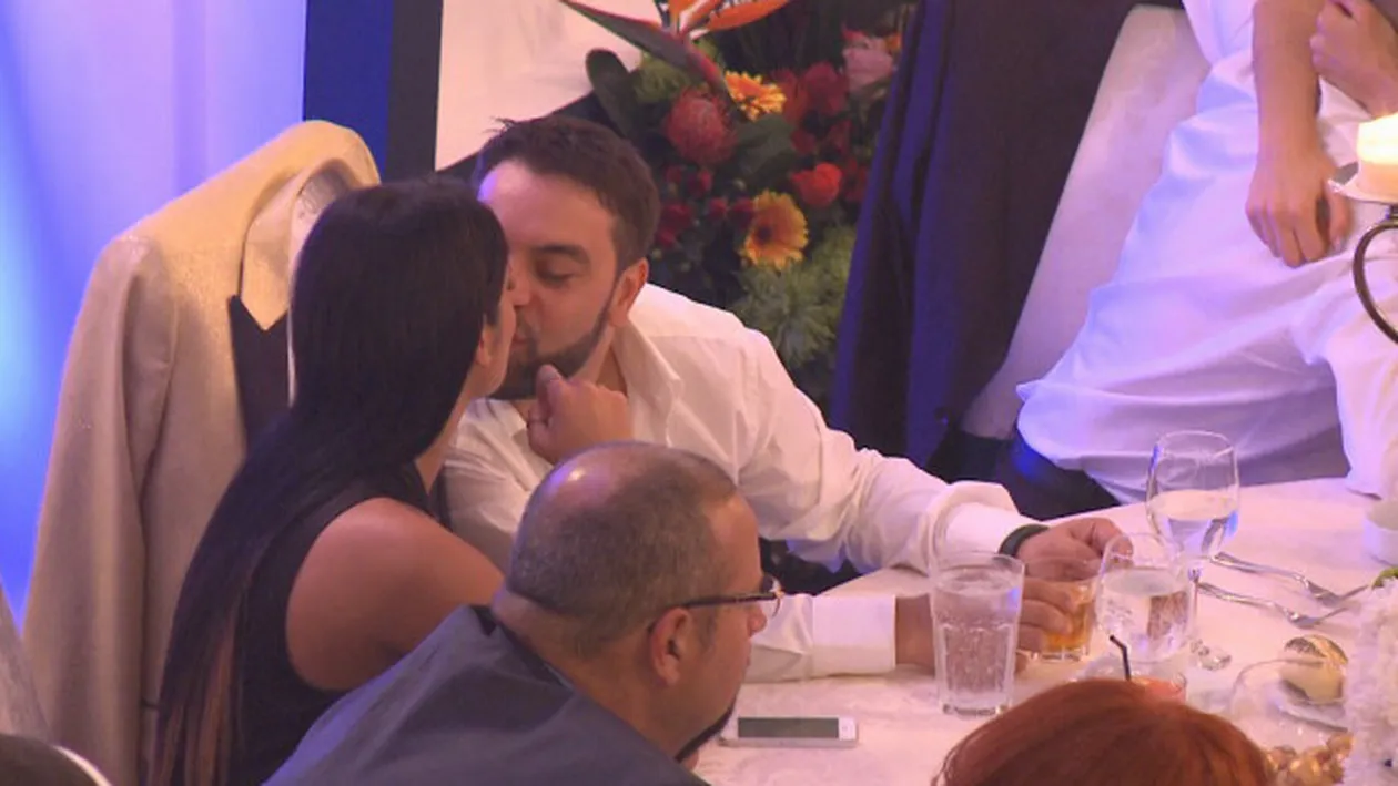 Florin Salam negociaza concertele la mii de metri altitudine! Pe 14 februarie a avut o cantare alaturi de fostul sau ginere!