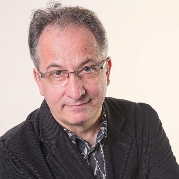 Sosia lui Ion Iliescu a dat lovitura! Controlează afaceri de zeci de milioane de lei. Cu ce se ocupă acum Cristian Grețcu, fostul membru al trupei Divertis