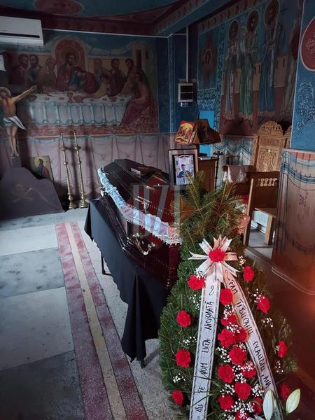 S-a aflat cine l-a găsit spânzurat pe părintele Liviu Crauciuc. Soția lui a lipsit de la înmormântare, dar a trimis o coroană cu flori pe care a scris un mesaj sfâșietor