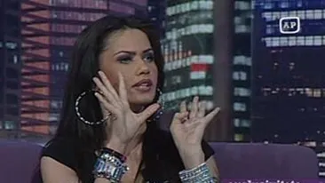 VIDEO Oana Zavoranu: Pepe se cearta cu mine pe trei oua si doua scobitori! Vrea sa-i returnez un tirbuson, perne, sticlute de mir si iconite