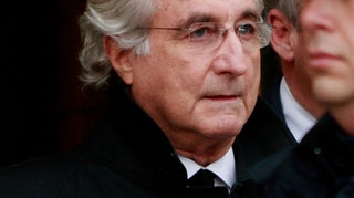 Madoff a cazut din pat