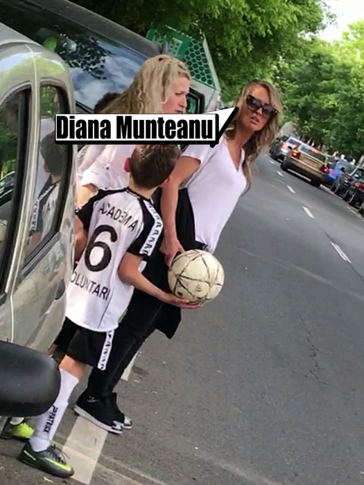Diana are foarte mare grijă când traversează strada