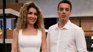 EXCLUSIV. Carmen Brumă a leșinat la un eveniment! Imagini dramatice cu iubita lui Mircea Badea