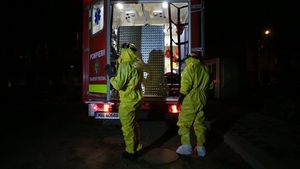 Alertă în București! 12 persoane au fugit din autoizolare! Polițiștii încă îi caută. Ce pedepse riscă