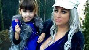 Sânziana Buruiană i-a pus extensii fiicei ei și vrea să lanseze o păpușă care să îi semene