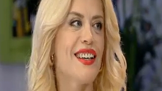 Loredana Groza: "E trist sa stii ca exista atatia batrani care nu au pe nimeni, e impresionant sa vezi ca nu pot iesi din casa si n-are cine sa-i ajute"