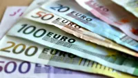 Curs valutar 21 august 2020! Euro și dolarul continuă să crească față de leu