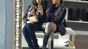 Imagine şocantă postată în urmă cu puţin timp de ADRIANA, fiica cea mică a lui ADRIAN MINUNE!  Au mâinile pline de sânge şi...