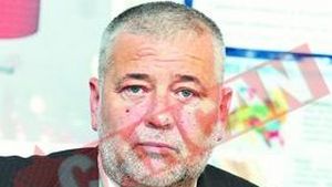 Si rudele de politicieni fura la BAC