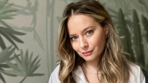 Laura Cosoi, mărturisiri despre rolul de mama! „Cel mai greu lucru ar fi să-mi cresc copiii singură”