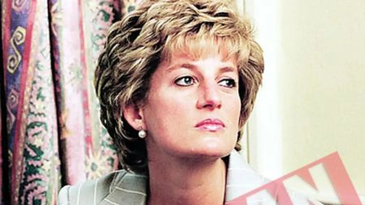 Lady Di, curtata de Tony Blair