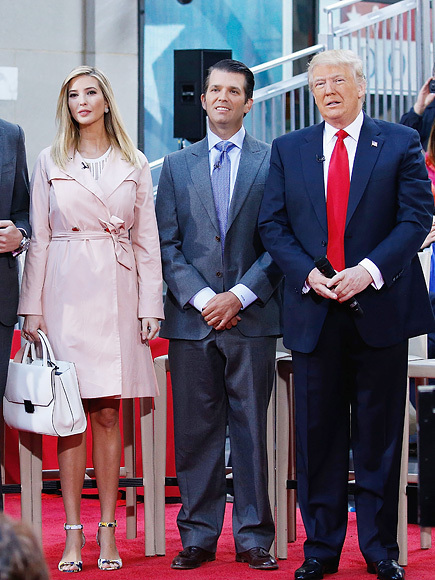 Donald Trump, alături de doi dintre copiii lui, Ivanka şi Donald Trump Jr.