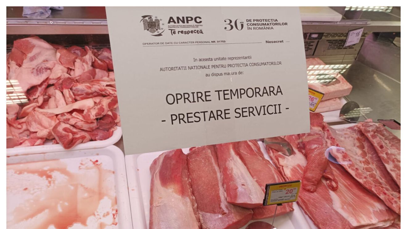 Celebra fabrică de mezeluri a fost închisă! Tone întregi de carne au fost retrase. Ce au descoperit inspectorii ANPC
