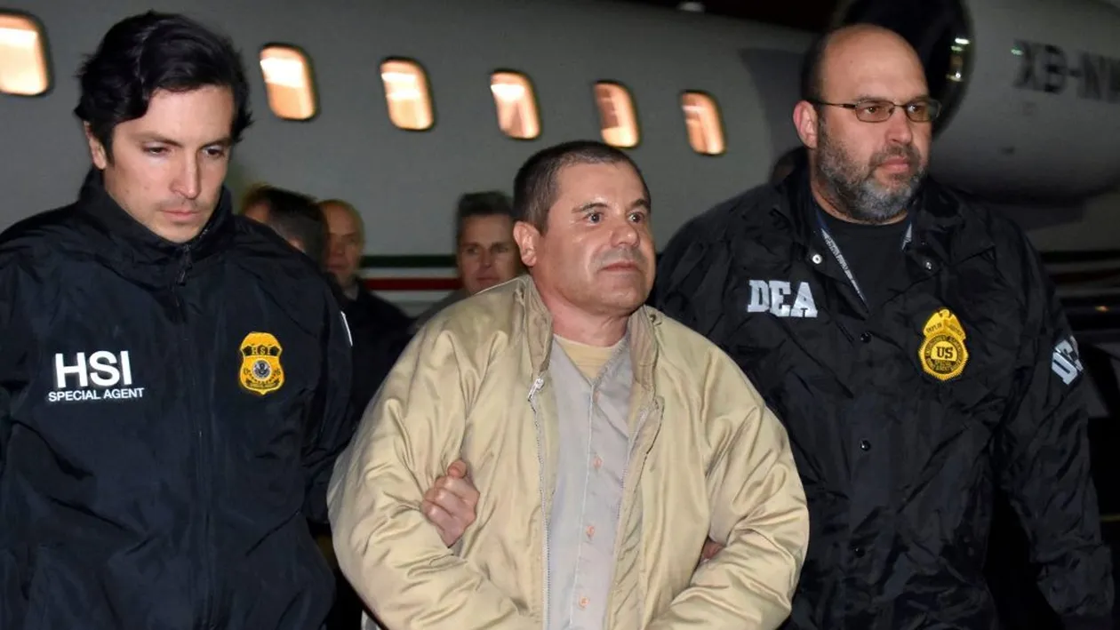 El Chapo, lordul mexican al drogurilor, a fost condamnat la închisoare pe viață!